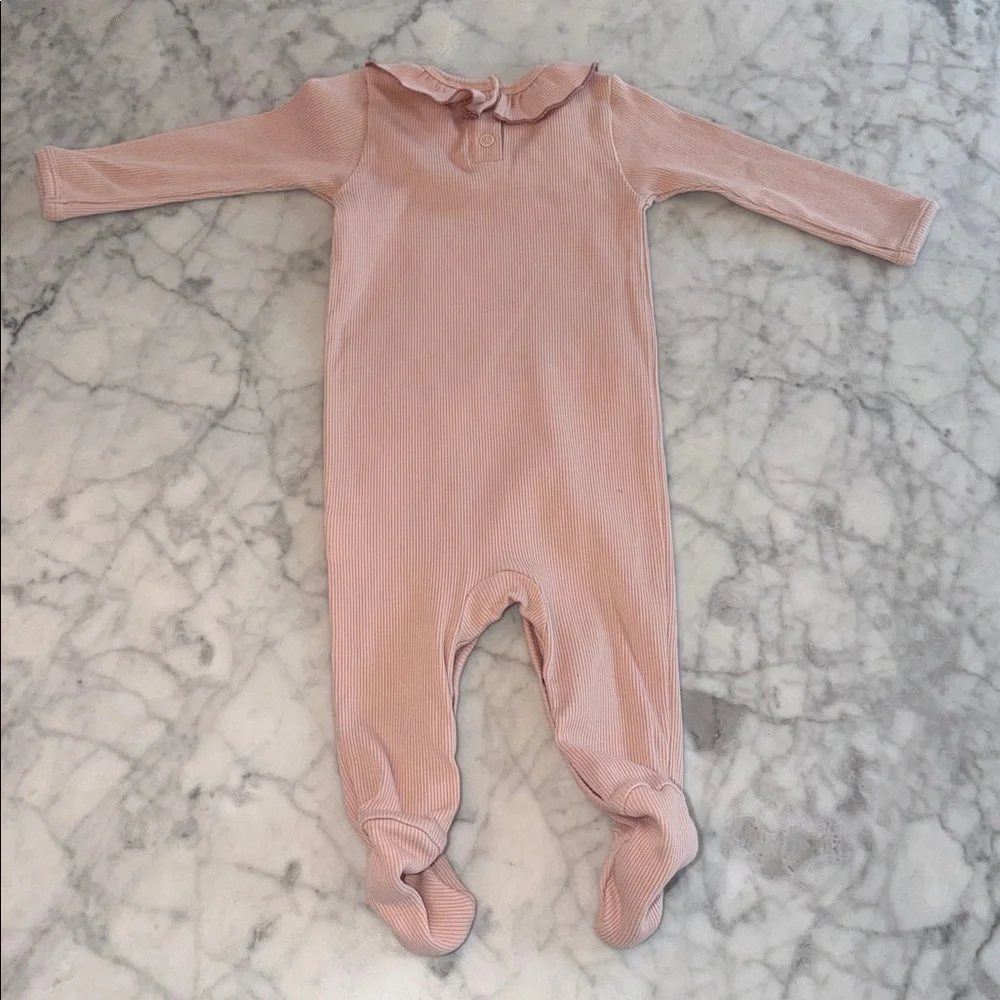 Tun Tun Ruffle Ribbed Footie 6/9M